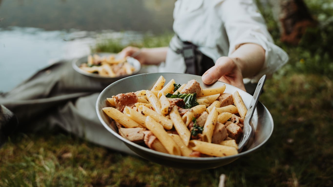 Pasta med grönkål, bacon & fläskytterfile